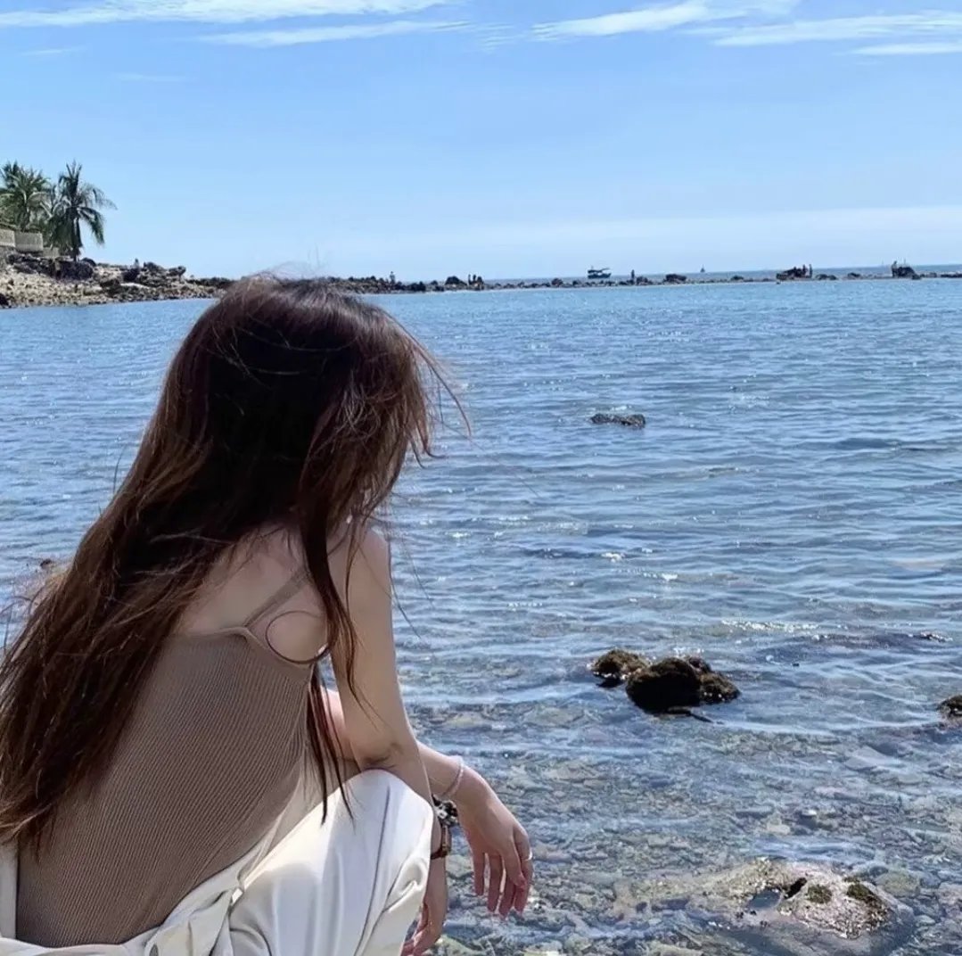 神秘女魔王 海报